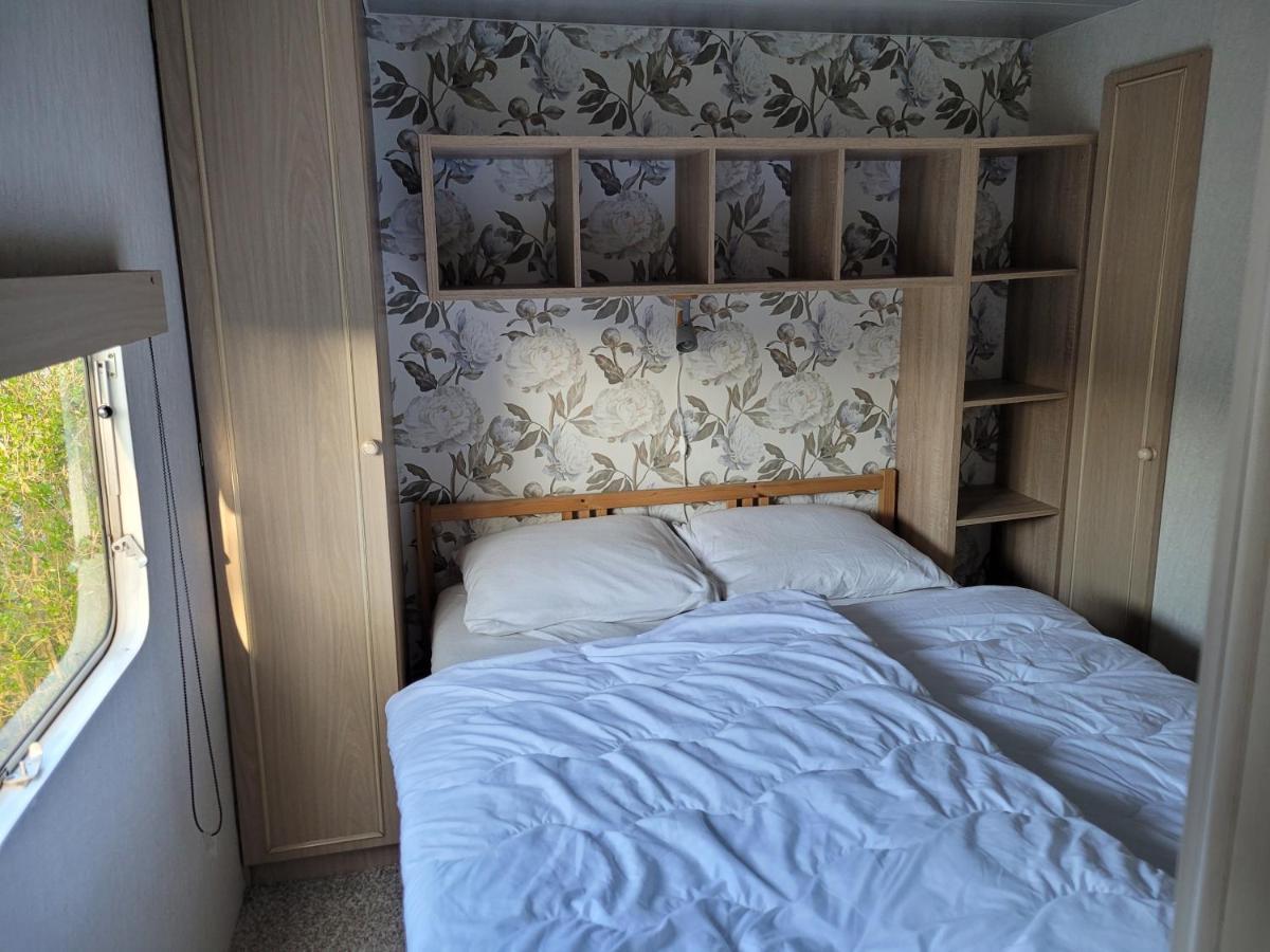 Camping De Blauwe Reiger Pieterzijl 外观 照片